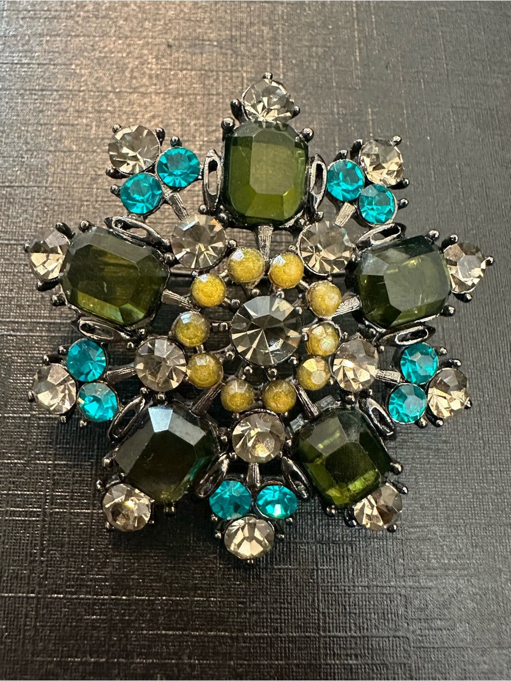 Vintage lucite & glass starbust brooch - Picture 3 of 4